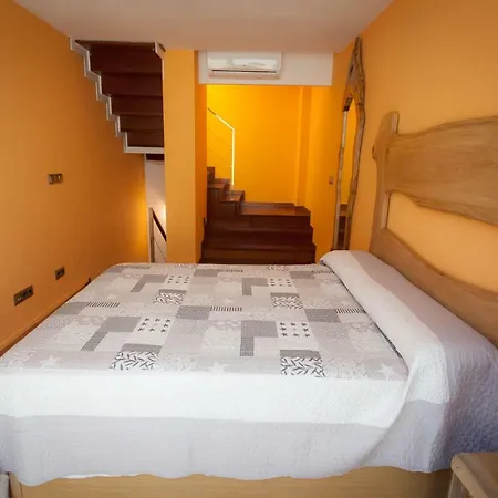 Triplex Del Outeiro 